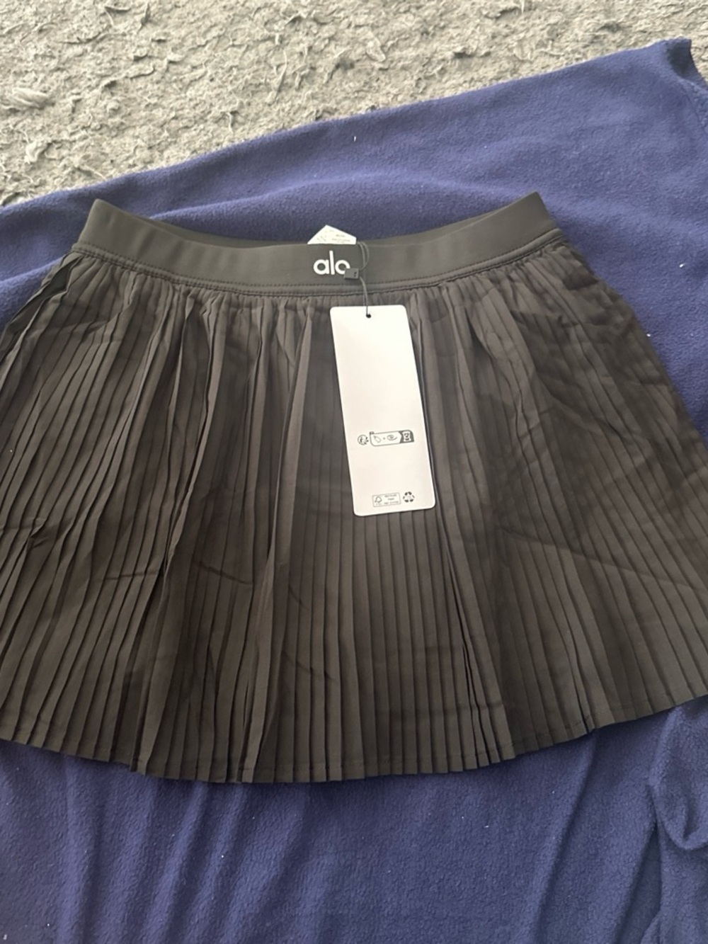 ALO Yoga Black Pleated Mini Skirt